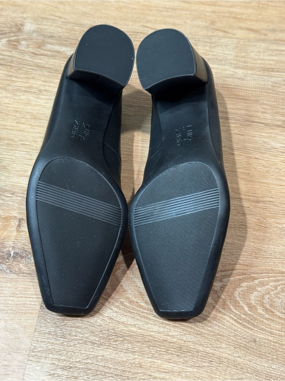 NEW Naturalizer Warner Pump Black Size 7.5 - Picture 8 of 9